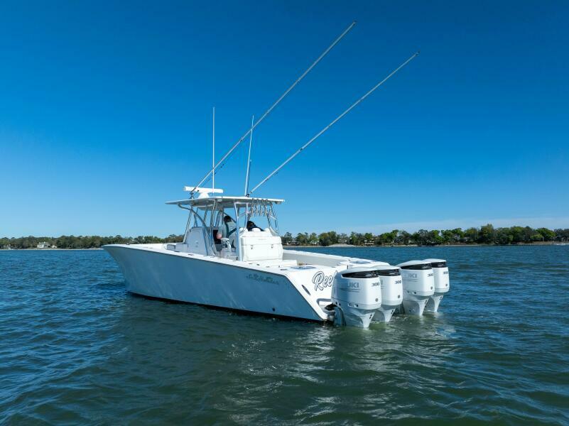 38' 2023 SeaHunter 38 CTS