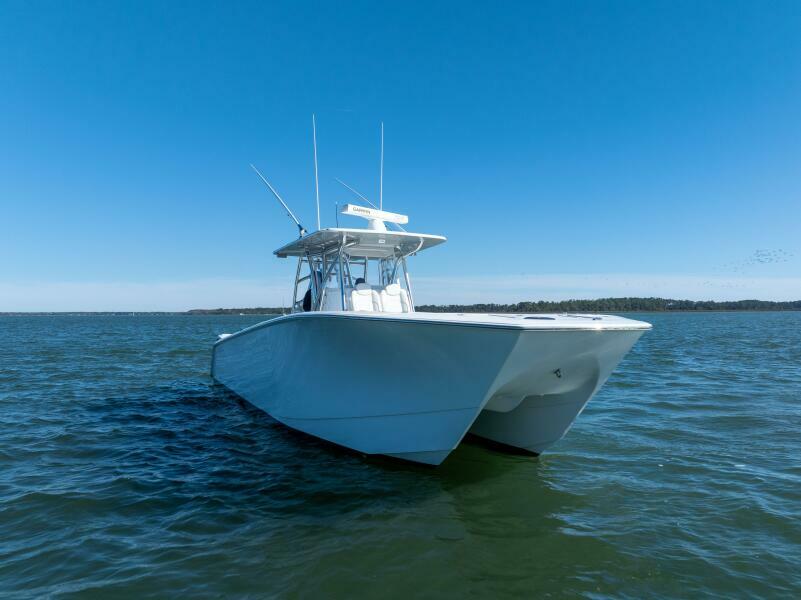 38' 2023 SeaHunter 38 CTS