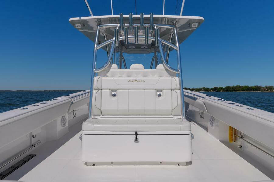 38' 2023 SeaHunter 38 CTS