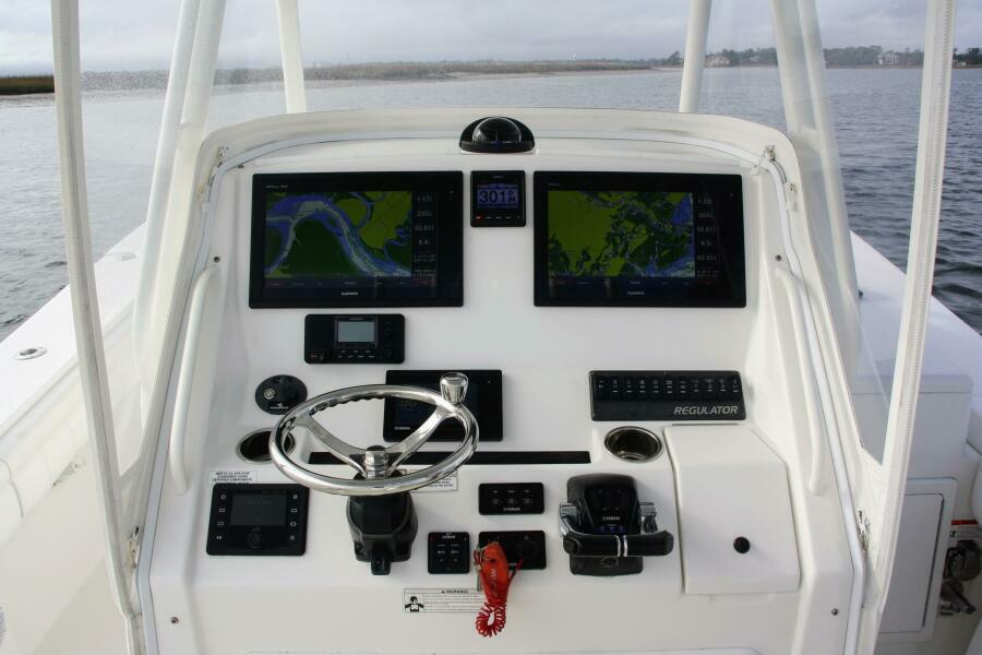 34' 2018 Regulator 34SS