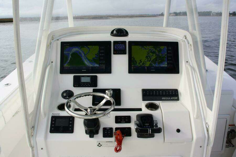 Regulator 34 Perchy- Helm