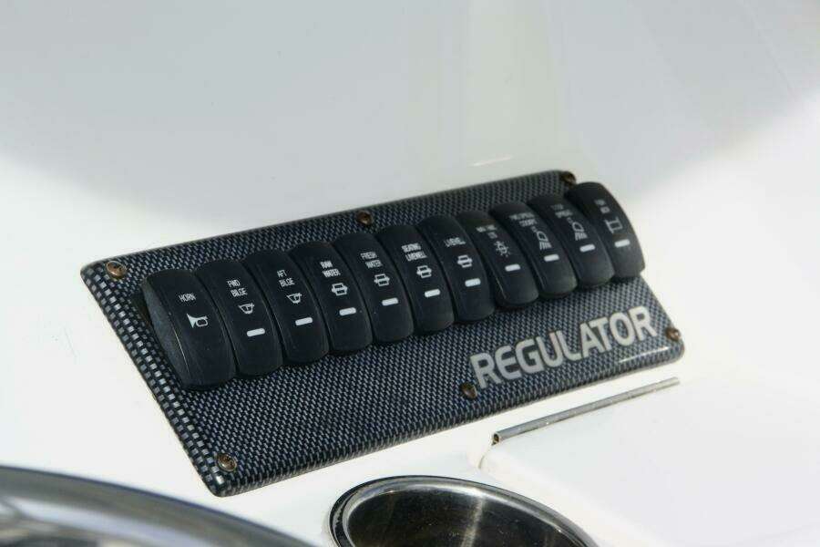 Regulator 34 Perchy- Electronics