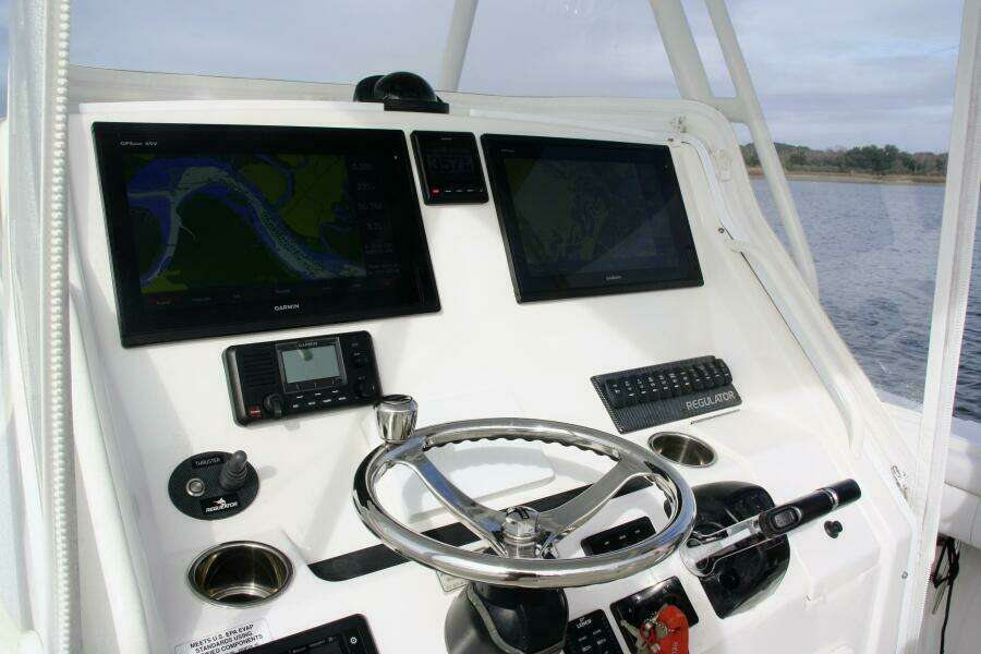 Regulator 34 Perchy- Helm