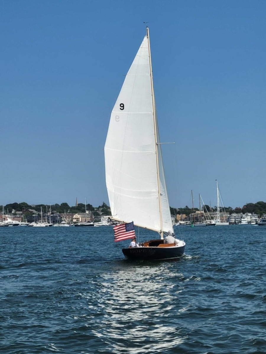 1984 Herreshoff Alerion 26