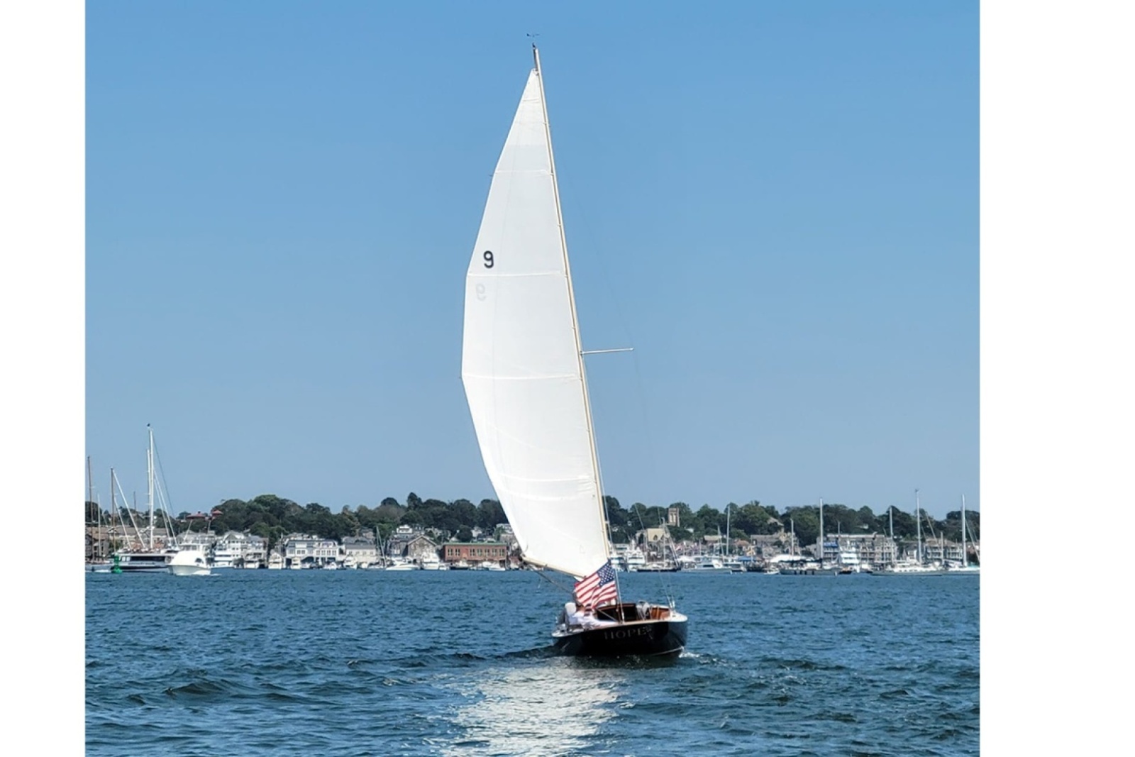 HOPE  26ft Herreshoff Yacht For Sale