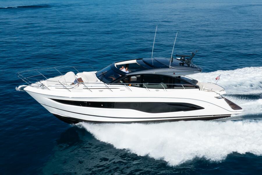 55' 2025 Princess V55