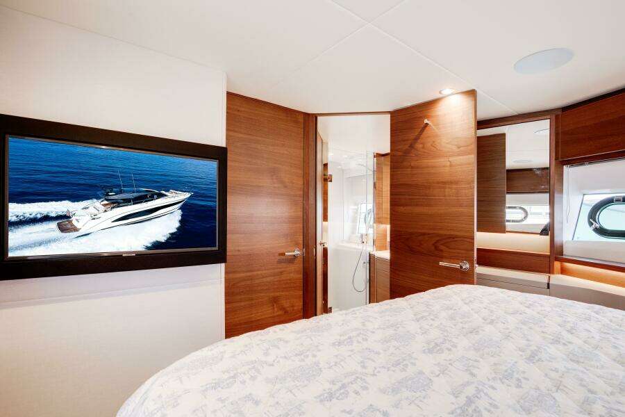 Princess V55 - Mermoo Too - Stateroom