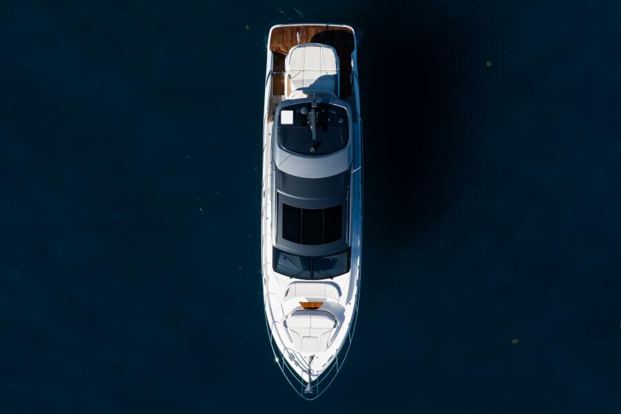 55' 2025 Princess V55