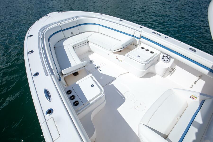 37' 2017 Intrepid 375 Open