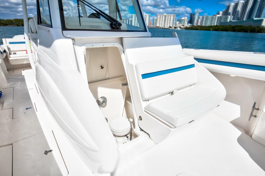 37' 2017 Intrepid 375 Open