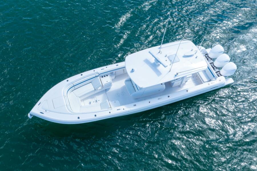 37' 2017 Intrepid 375 Open
