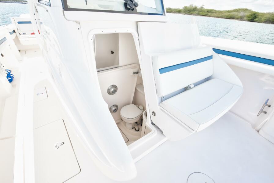 37' 2017 Intrepid 375 Open