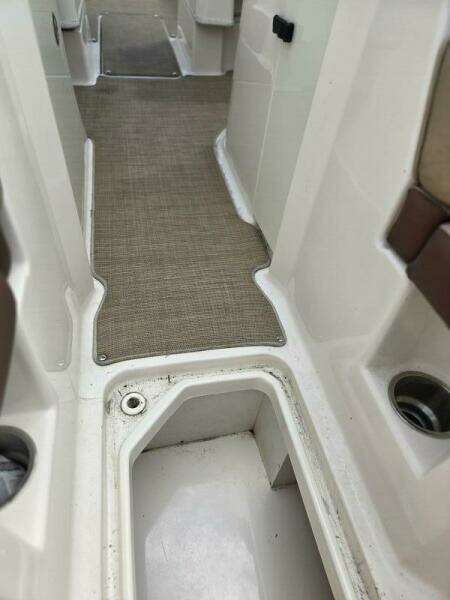 Cool Change 27ft Sea Ray Yacht For Sale