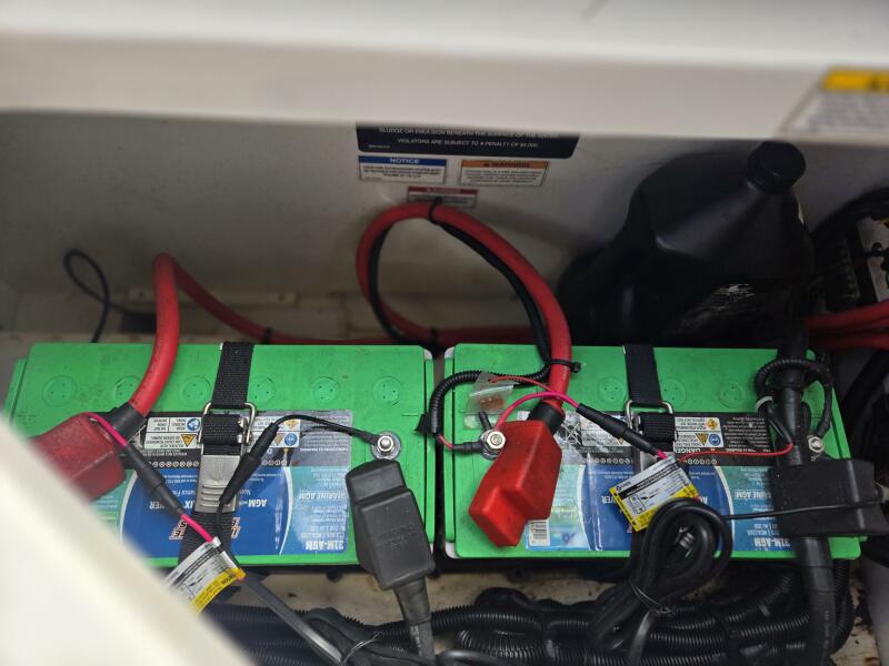 27' 2016 Sea Ray 270 Sundeck