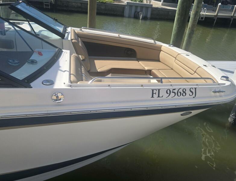 27' 2016 Sea Ray 270 Sundeck