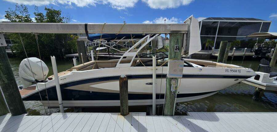 Cool Change 27ft Sea Ray Yacht For Sale