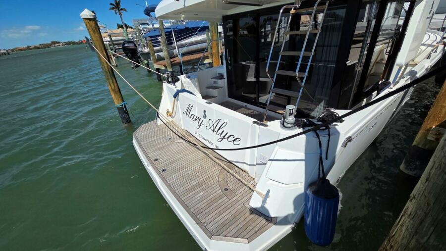 35' 2019 Beneteau Swift Trawler 35