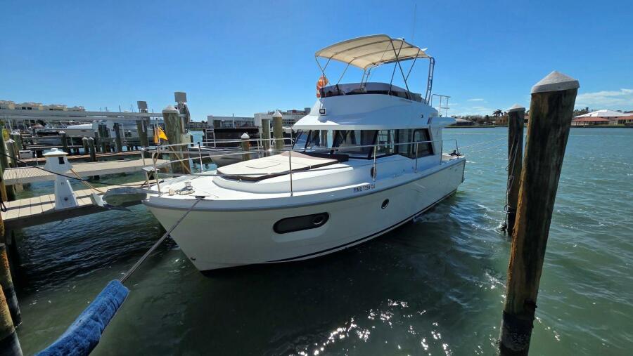 35' 2019 Beneteau Swift Trawler 35