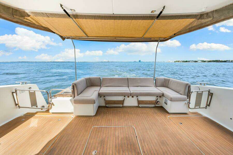 2021 Fountaine Pajot MY4.S - Aft Deck