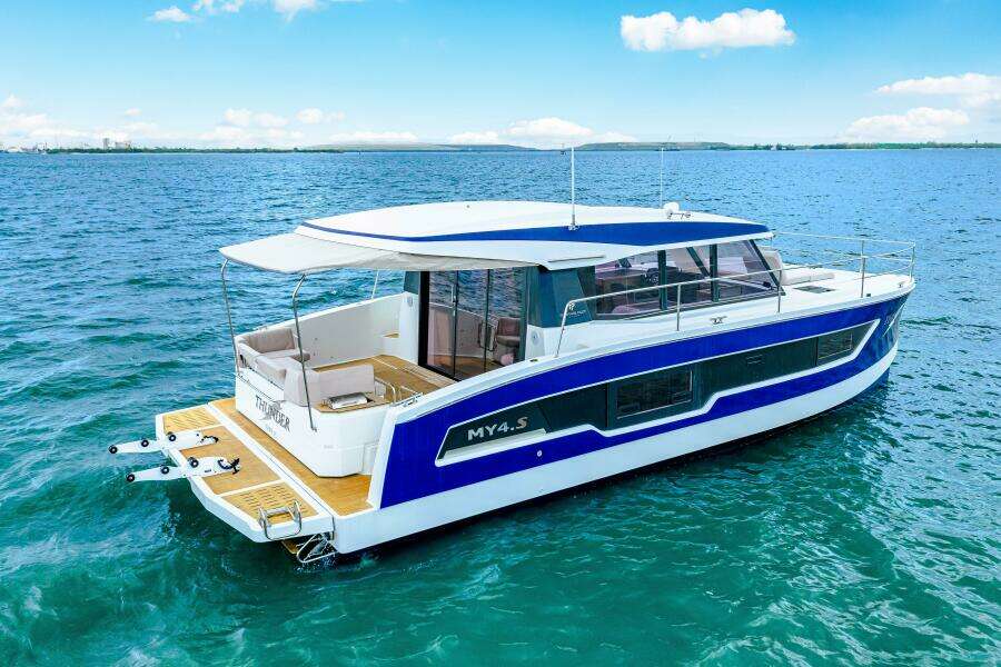 2021 Fountaine Pajot MY4.S - Profile 