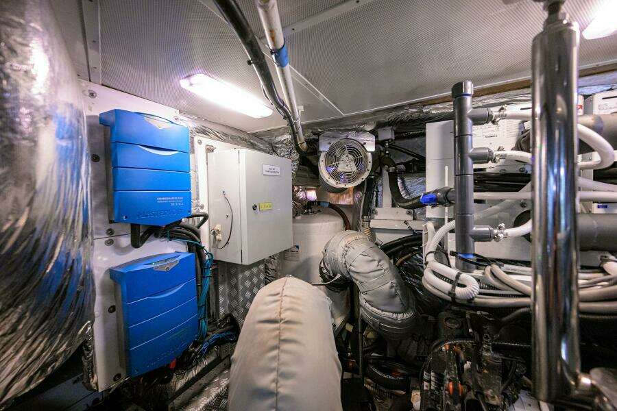 Princess 72 Joint Credit II - Engine Room
