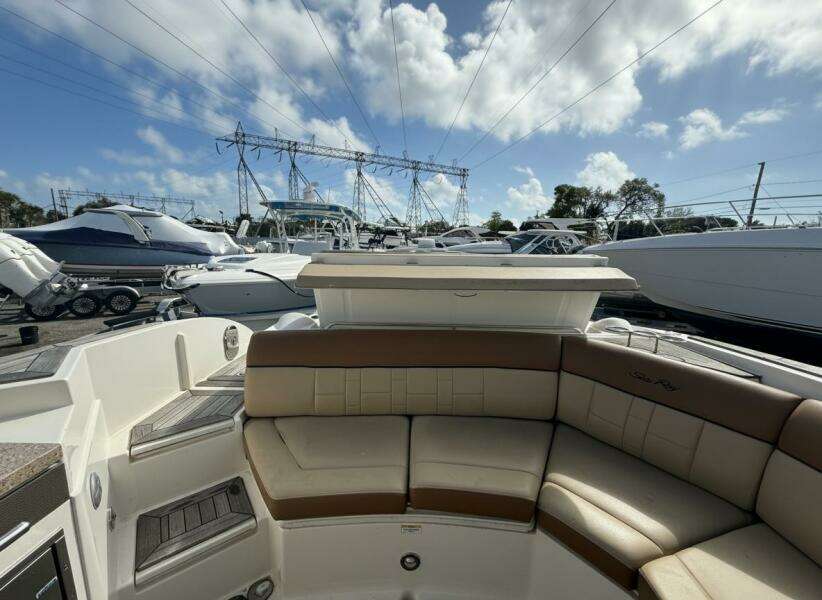 35ft Sea Ray Yacht For Sale