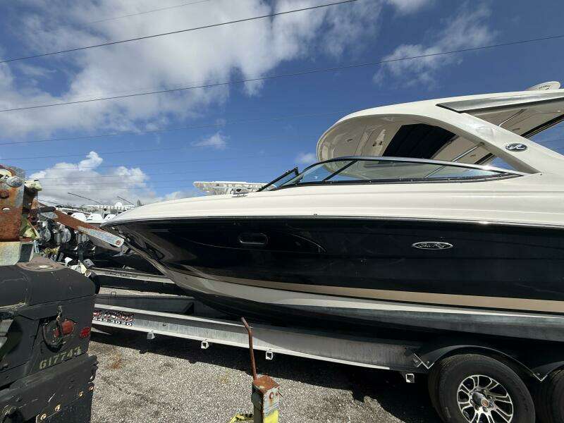 35ft Sea Ray Yacht For Sale