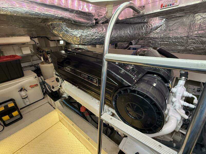 56ft Cruisers Yachts Yacht For Sale