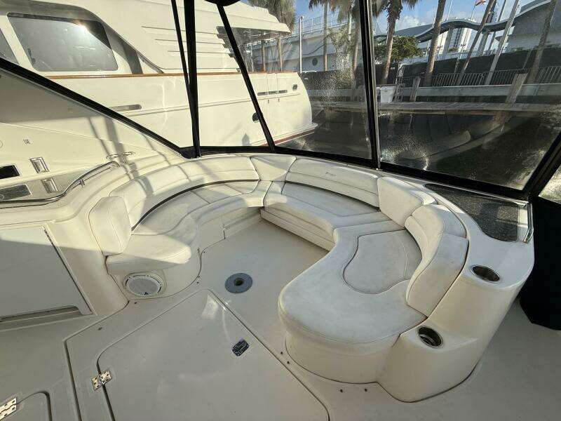 56ft Cruisers Yachts Yacht For Sale