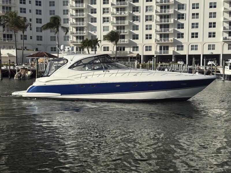56' 2007 Cruisers Yachts 560 Express