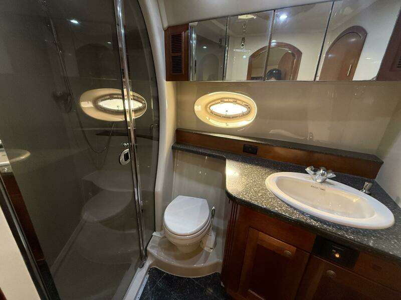 56ft Cruisers Yachts Yacht For Sale