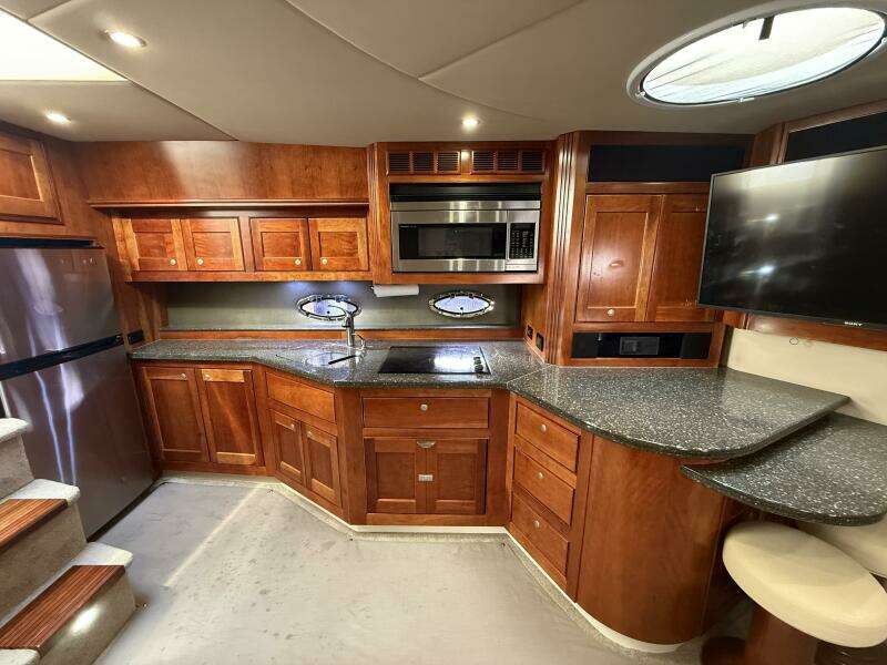 56ft Cruisers Yachts Yacht For Sale