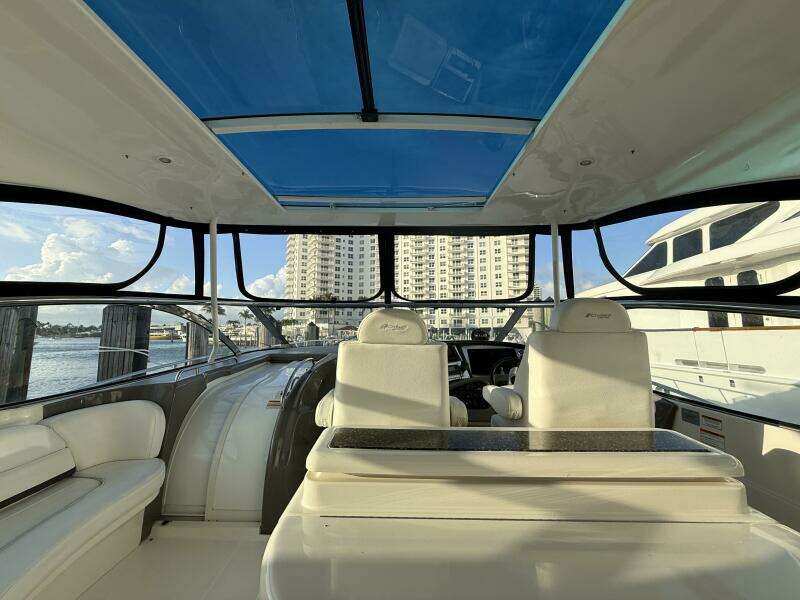 56ft Cruisers Yachts Yacht For Sale