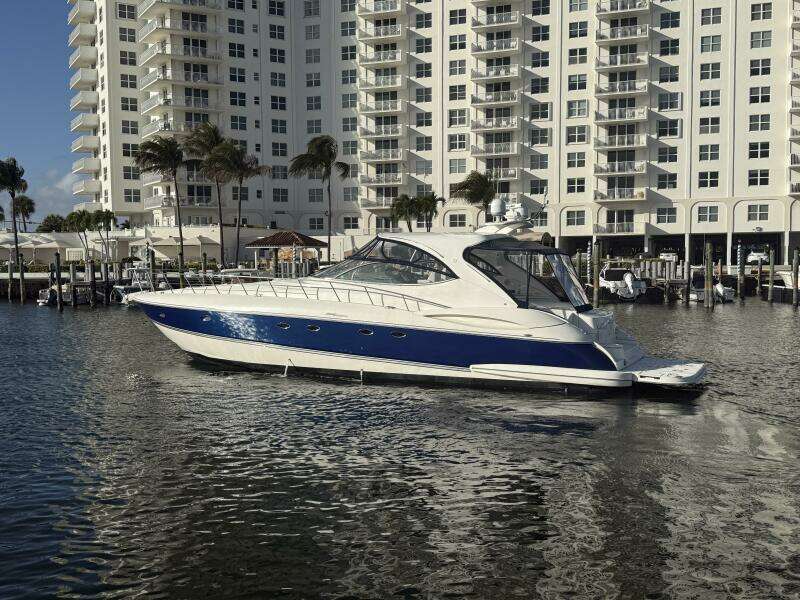 56ft Cruisers Yachts Yacht For Sale