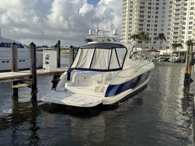 56' 2007 Cruisers Yachts 560 Express