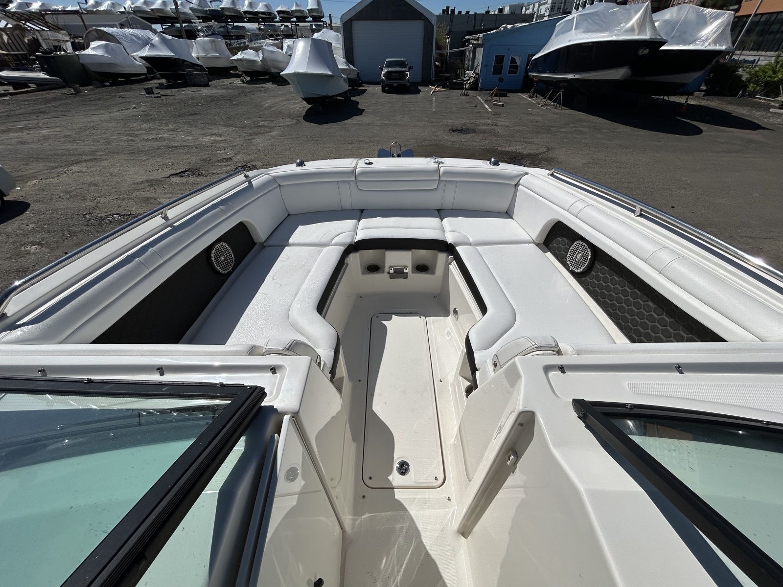 29' 2018 Sea Ray SDX 290 Outboard