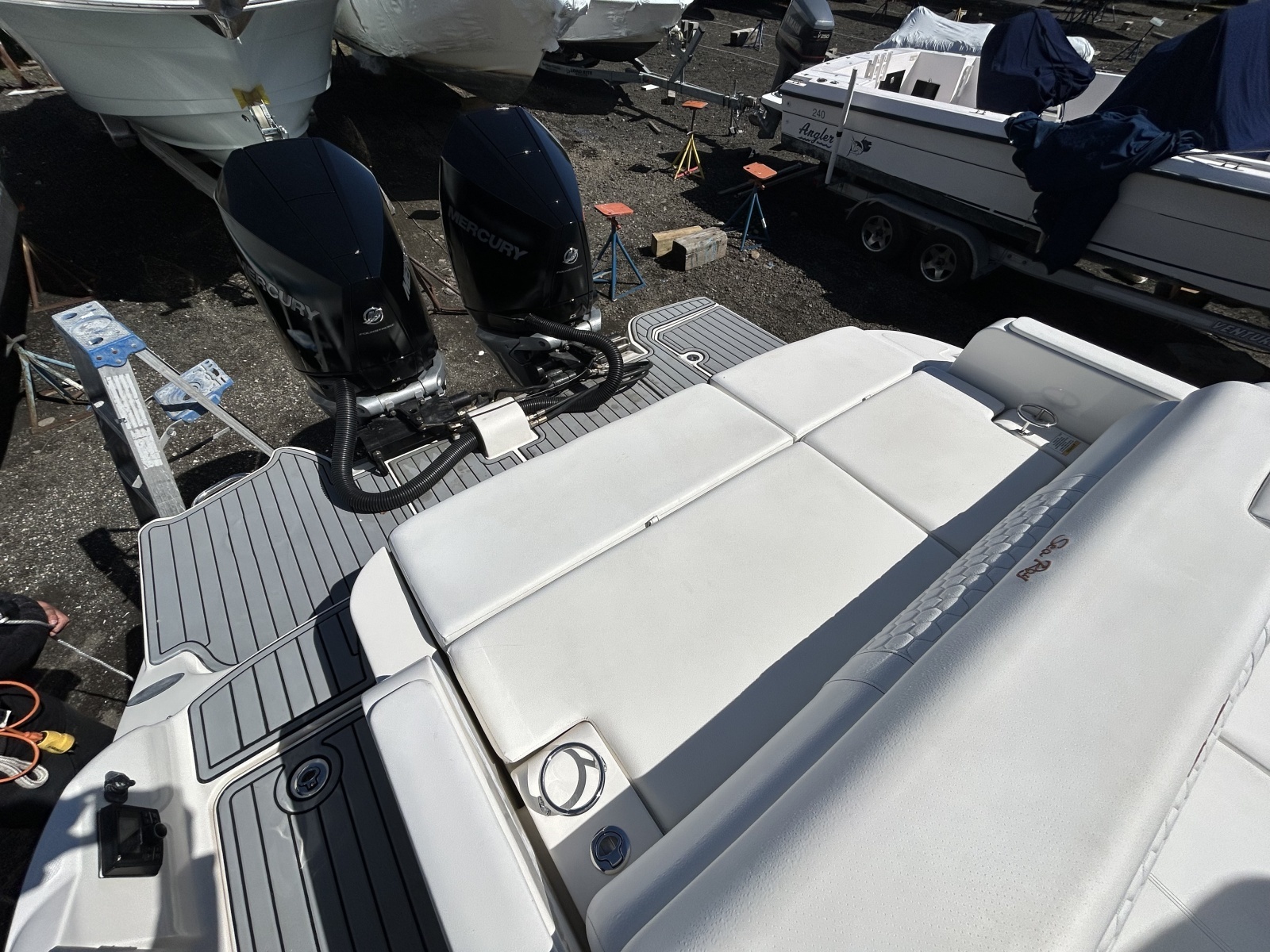2018 Sea Ray SDX 290 Outboard