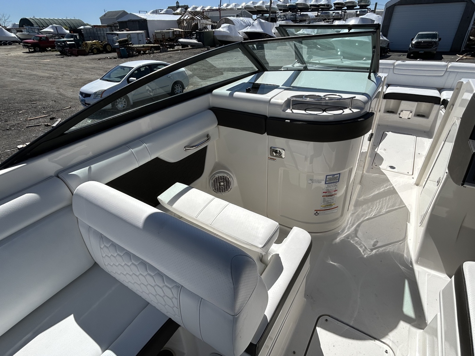 29' 2018 Sea Ray SDX 290 Outboard