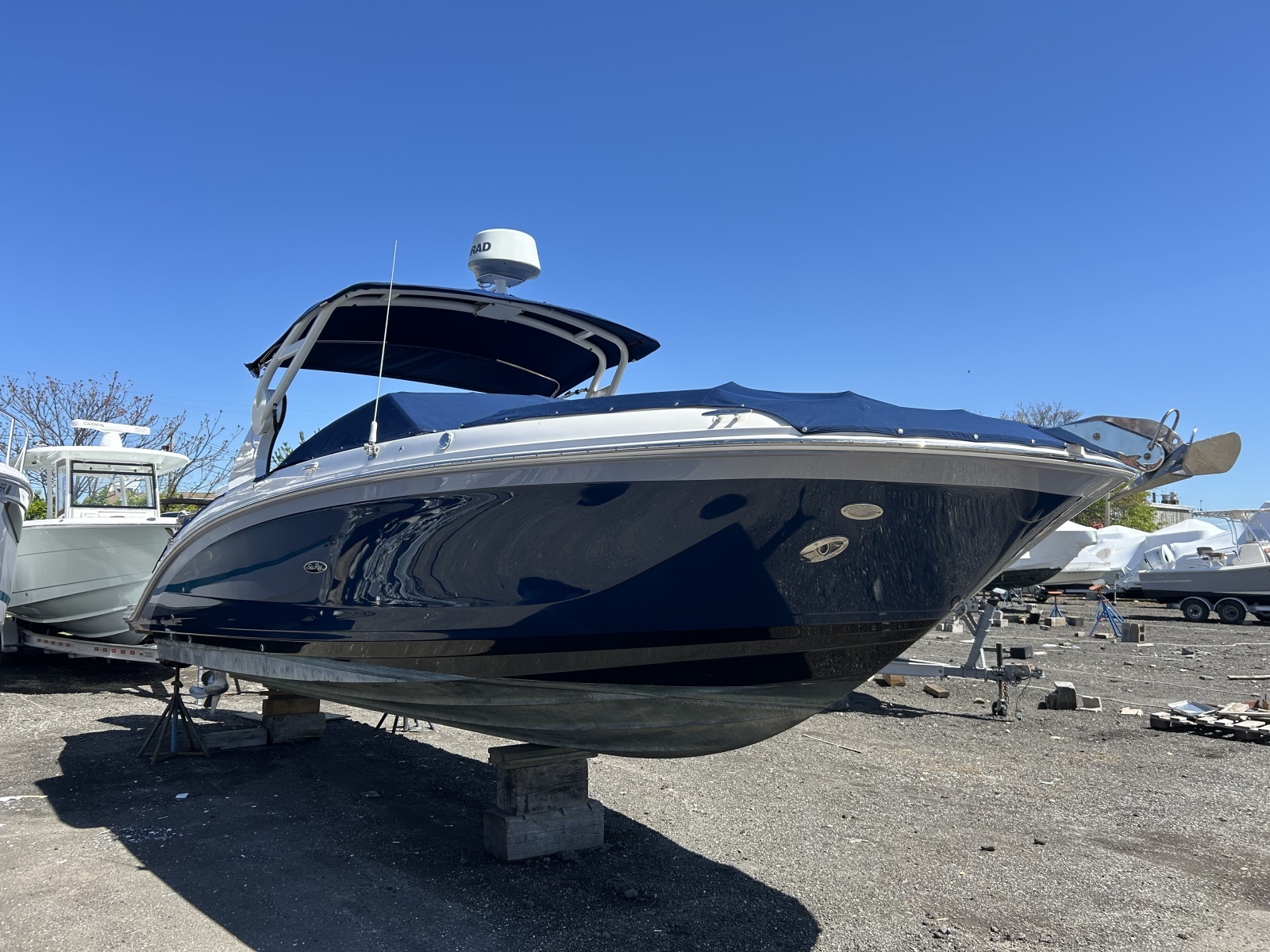 2018 Sea Ray SDX 290 Outboard