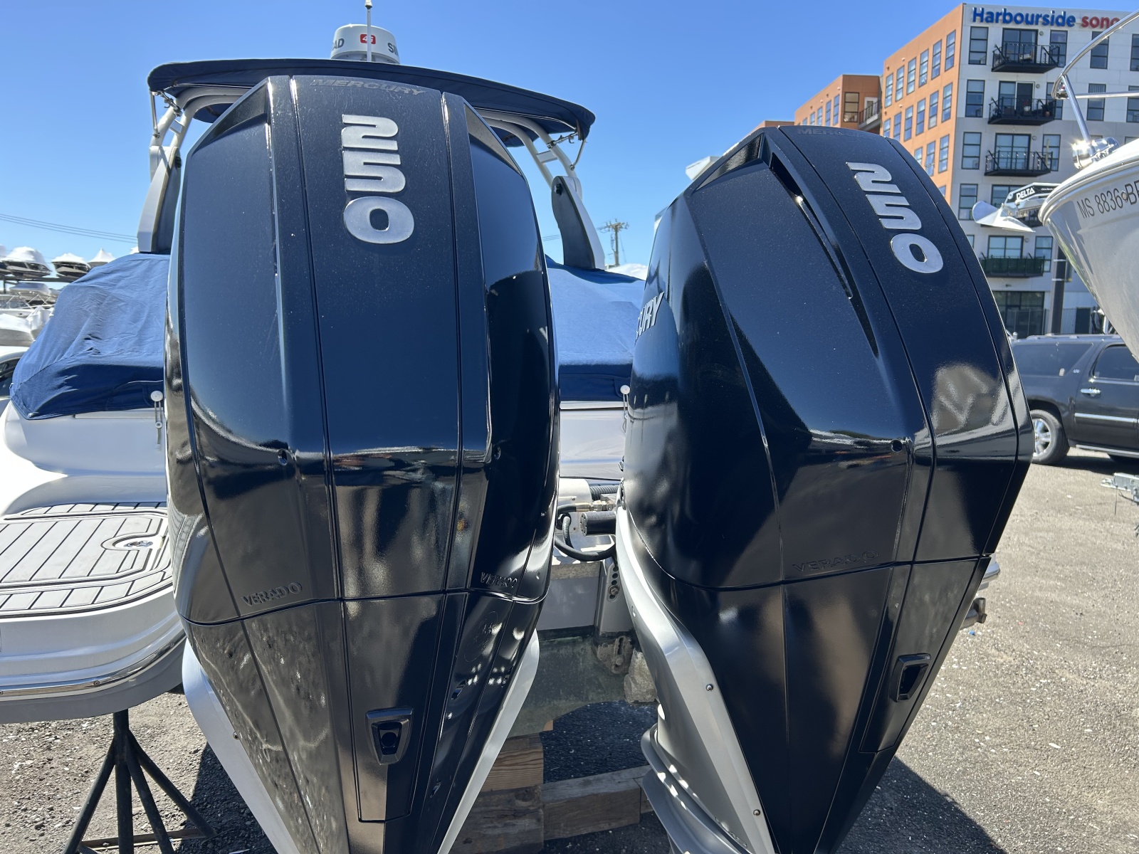 29' 2018 Sea Ray SDX 290 Outboard