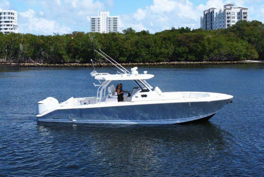 Pursuit 38 - PERSEVERANCE - Starboard Profile