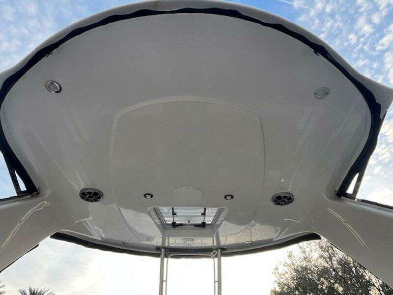 New Year 33ft Monterey Yacht For Sale