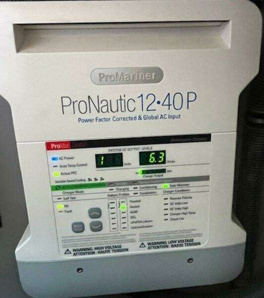 New Year 33ft Monterey Yacht For Sale