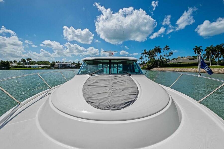 44' 2018 Tiara Yachts C44