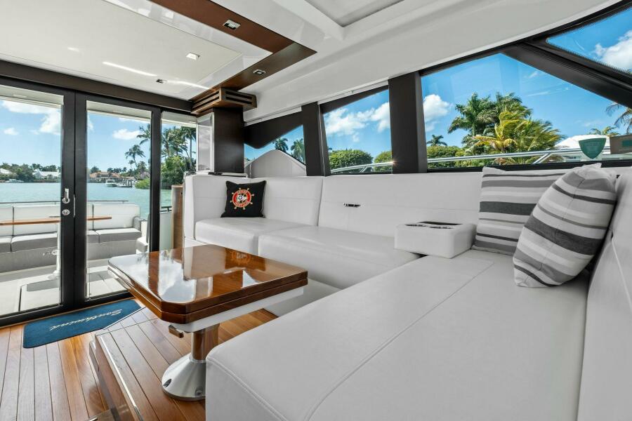 44' 2018 Tiara Yachts C44