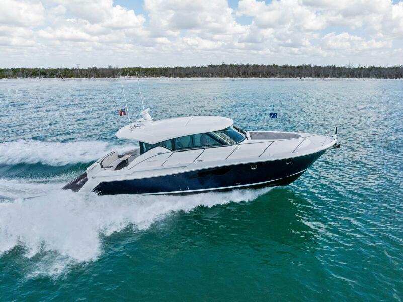 44' 2018 Tiara Yachts C44