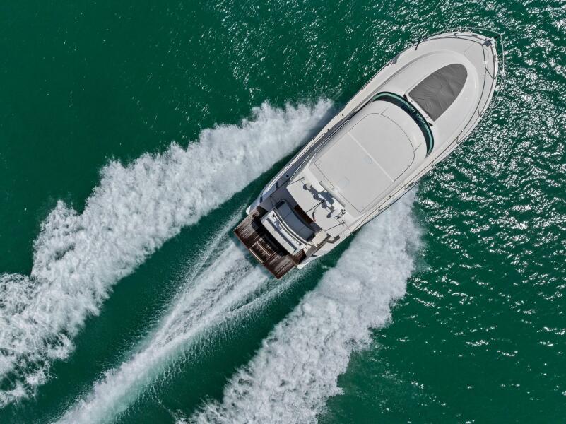 44' 2018 Tiara Yachts C44