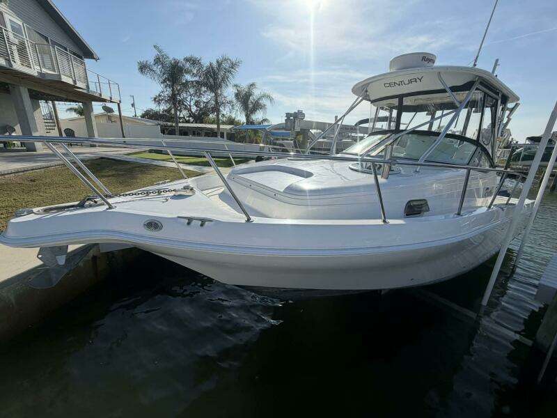 RUTHIE B 32ft Century Yacht For Sale