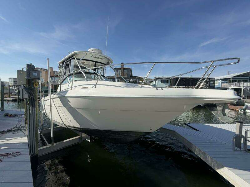 RUTHIE B 32ft Century Yacht For Sale