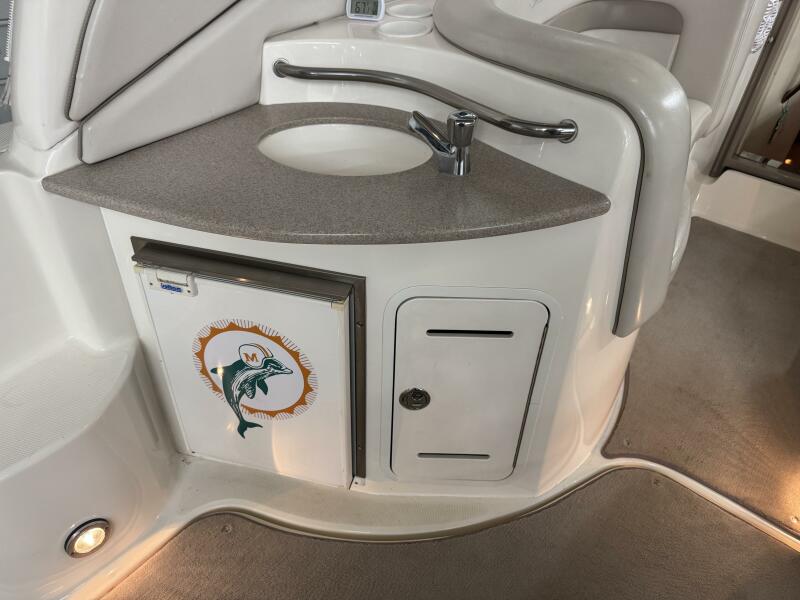 32' 2002 Sea Ray 320 Sundancer